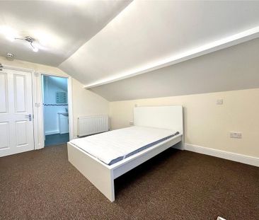 House share to rent - Photo 3