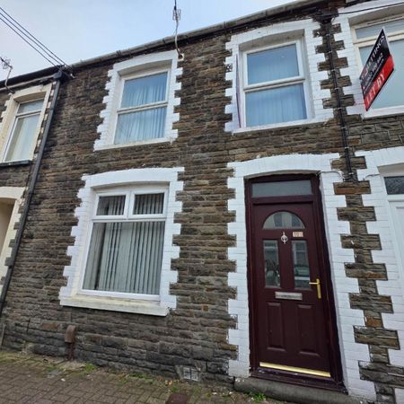 House To Let - Photo 4