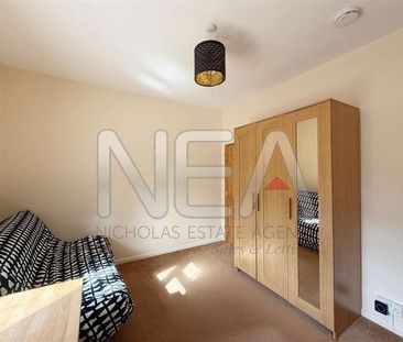 Gosbrook Road, Caversham, Reading, RG4 - Photo 1