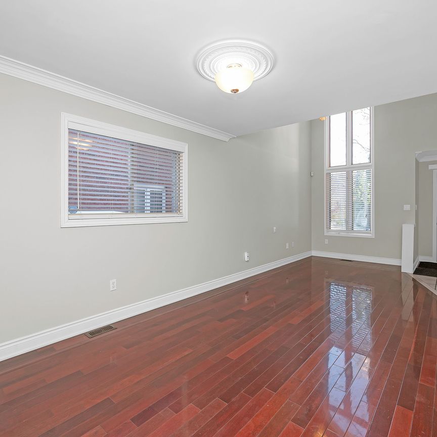 For Lease - 50 Pelham Drive, Hamilton, Ontario - Photo 1