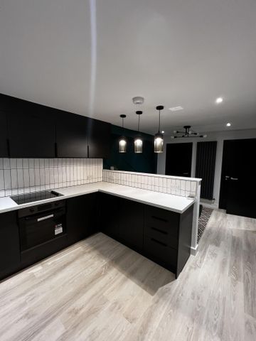6 bed house to rent in Ariel Close - Photo 5