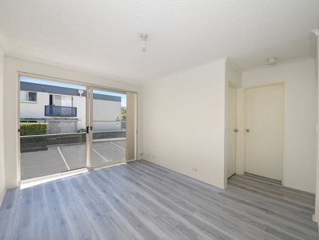 11/10-12 Northcote Road, Hornsby NSW 2077 - Apartment For Rent | Domain - Photo 3