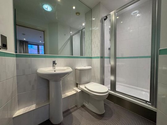 2 bedroom flat to rent - Photo 1