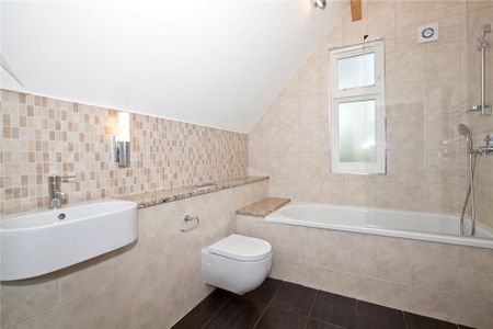 4 bedroom detached house to rent - Photo 5