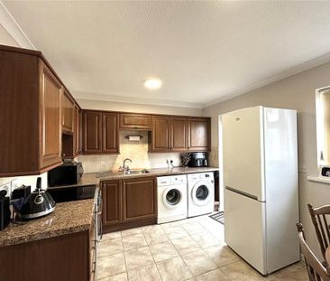 2 bedroom terraced house to rent - Photo 3