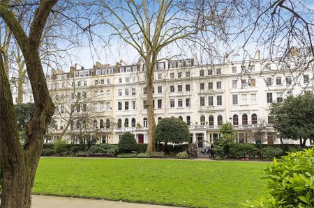 3 bedroom flat in South Kensington - Photo 3