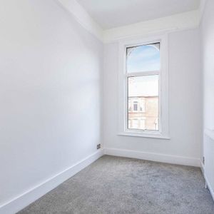 Radbourne Road, SW12 0EF, London - Photo 3