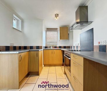 2 bedroom end of terrace house to rent - Photo 1