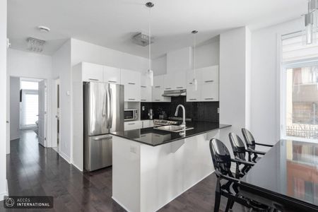 Stylish furnished apartment in Lachine | Acces International - Photo 3