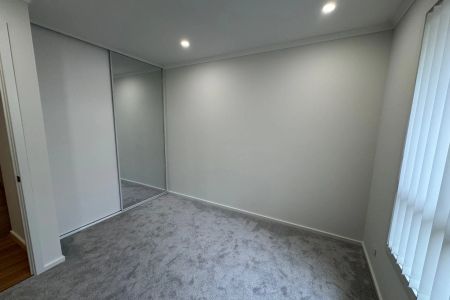 Brand-New Family Home in Riverlea Park - Photo 2