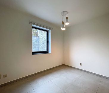 Appartement met 2 SLPKS en terras te Gent-Visserij - Photo 3