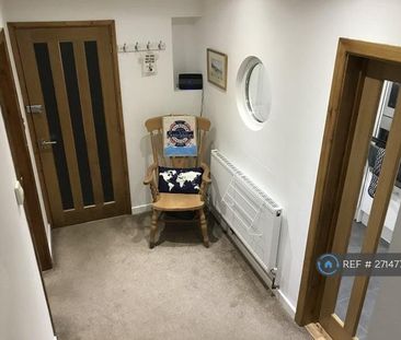 1 bedroom in a house share to rent - Photo 3