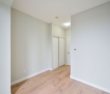 For Lease - 4070 Confederation Parkway Unit# 1004, Mississauga, Ont... - Photo 4