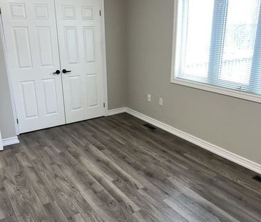 For Lease - 70 Marsellus Drive Unit# MAIN, Barrie, Ontario - Photo 2