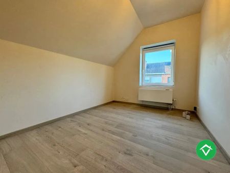 Woning met 3 slaapkamers en garage te Torhout - Photo 5