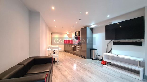 3 bedroom flat share to rent - Photo 1