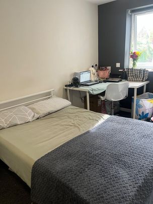 Room in a Shared Flat, Forster Street, NG7 - Photo 1