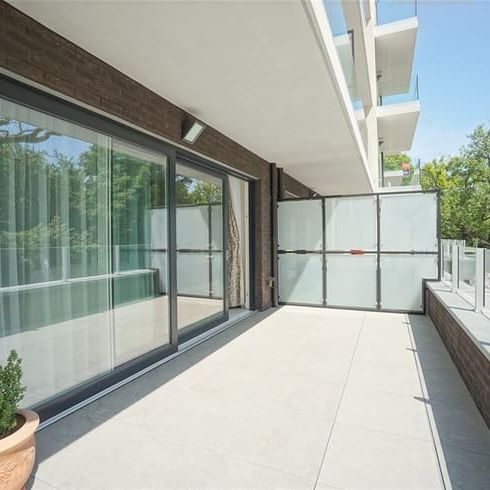 Appartement te huur - Foto 1