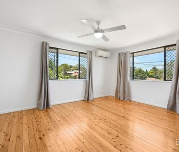 Renovated Family Home in a Convenient Location - Photo 3