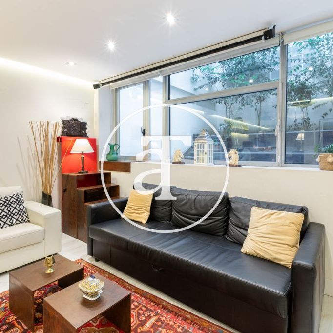 Monthly rental apartment with 1 bedroom and 1 bathroom and patio in Arganzuela - Acacias - Foto 1