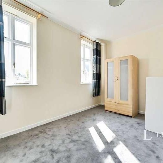 Lyefield Road West, Charlton Kings, Cheltenham, GL53 - Photo 1