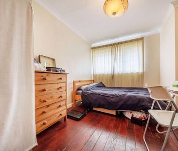 Guildford Park Avenue, Guildford, GU2 - Photo 4