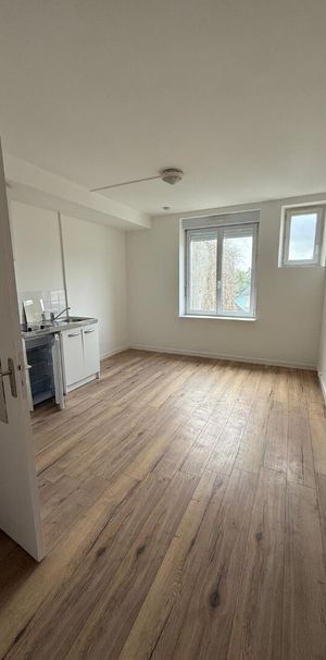 Appartement 1 pièce de 18.29m2 rue de Pont L’Abbé QUIMPER - Photo 1