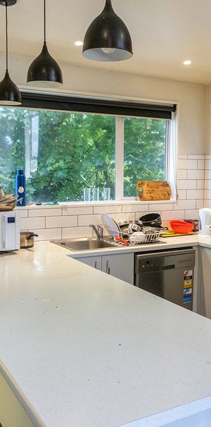 Fully Furnished Room + Unlimited Wi-Fi – Available Now! - Photo 1