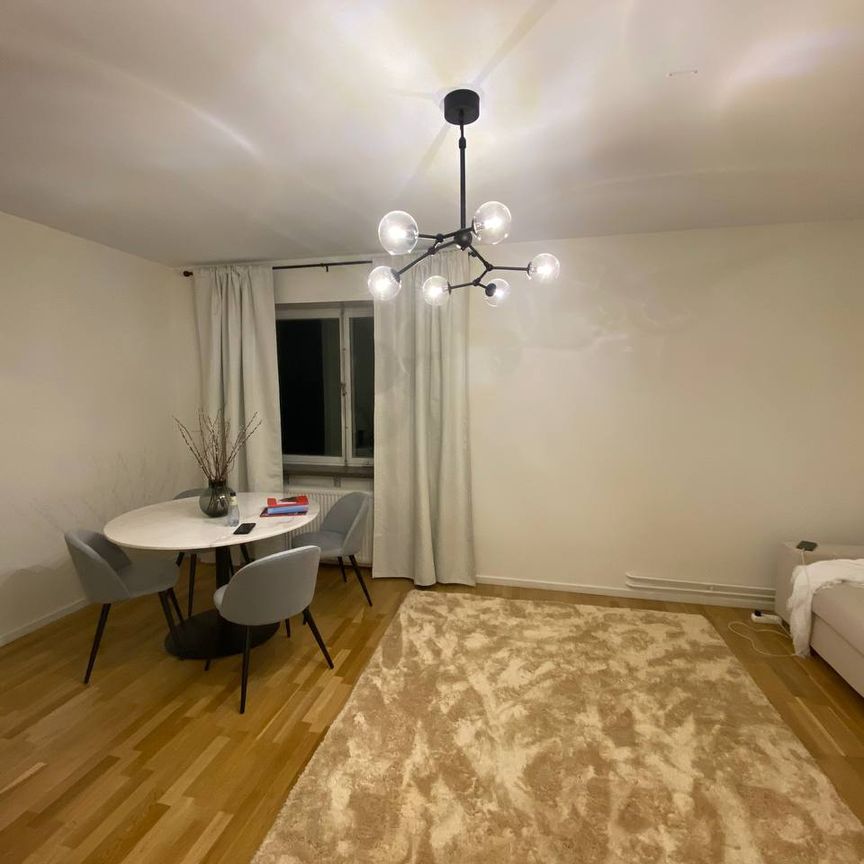 Ringvägen, Stockholm - Photo 1