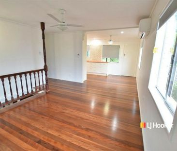 FULL BRICK HIGHSET/ WALK TO PETRIE UNIVERSITY AND TRAIN STATION - Photo 2