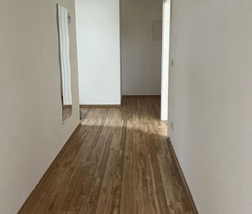 Individuelle und gerÃ¤umige Dachwohnung! Tageslichtbad mit Wanne un... - Photo 6