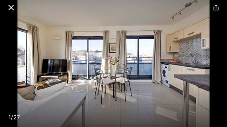 2 Bed Flat, Pound Court, SW6 - Photo 2