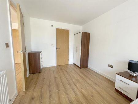 2 bedroom apartment to rent - Photo 2