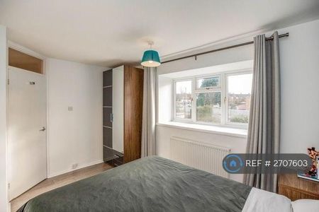 3 bedroom terraced house to rent - Photo 4