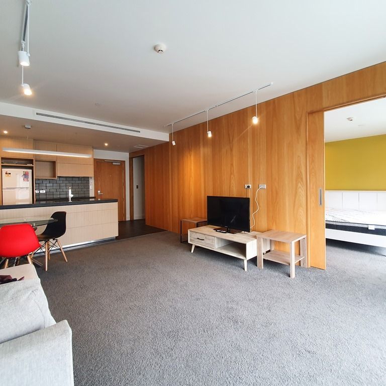 CITY CENTRE - 2 Bedroom Apartment Close to Universities - Photo 1