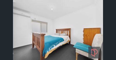 Modern 2-Bedroom Townhouse in the Heart of Craigieburn - Photo 2