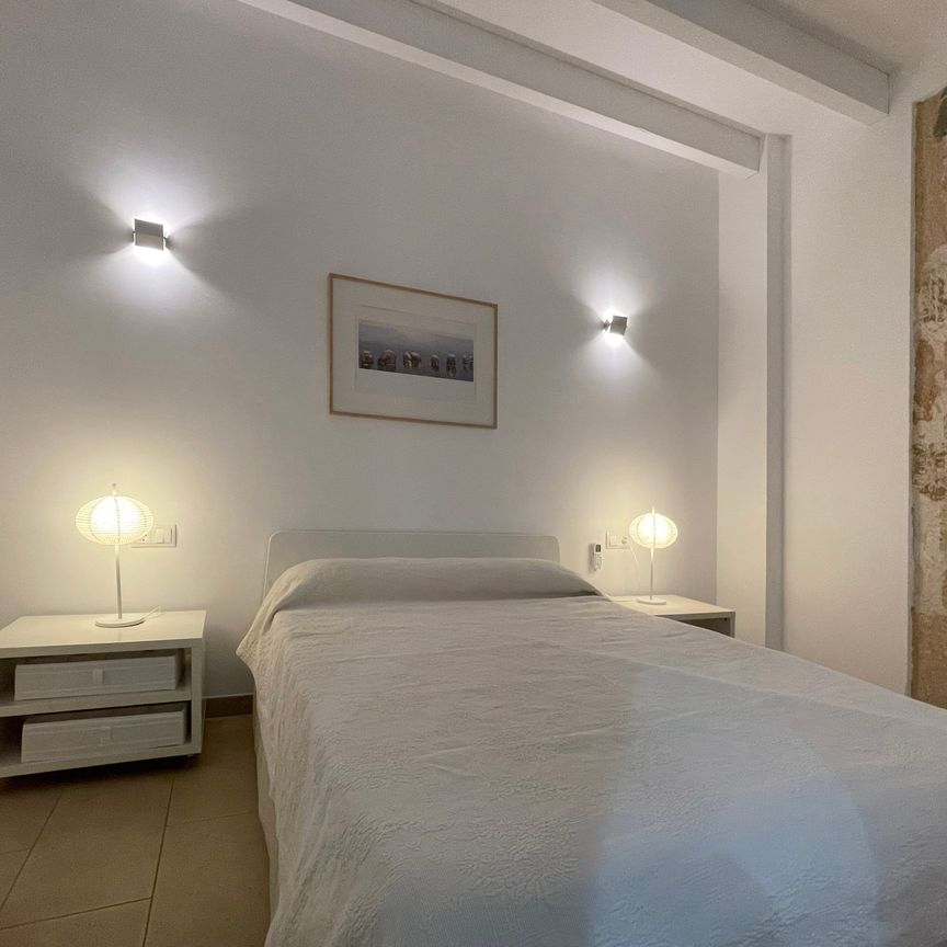 Bonito apartamento un dormitorio con balcón, Plaza la Quartera, Casco Antiguo, Palma. - Foto 1