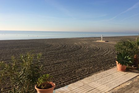 Santa Pola - Photo 2