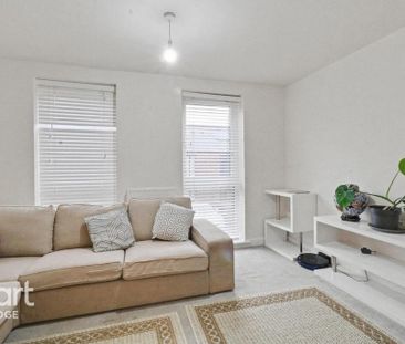 5 bedroom townhouse to rent - Photo 3