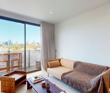 Bright, Modern & Moments from Everything - Photo 5