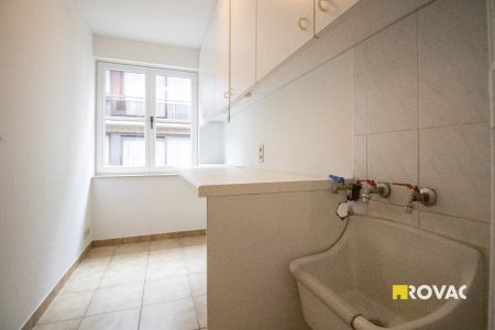 Bij het centrum gelegen afgewerkt appartement met zicht op de heraangelegde Melkmarkt - Foto 3