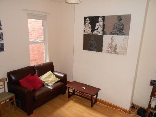 Great House, 111 University Avenue, Queens Quarter, Belfast, BT7 1GX - Photo 1