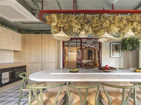 3 bedroom terraced house to rent - Photo 5