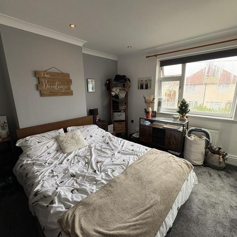 2 bedroom semi-detached house to rent - Photo 1