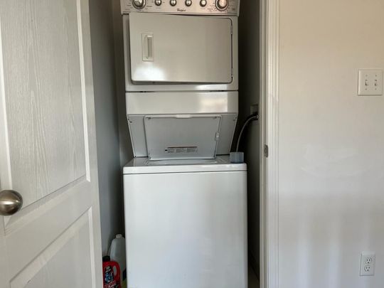 For Lease - 2488 Post Road Unit# 3, Oakville, Ontario - Photo 1