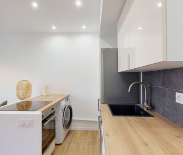 Très beau T5 meublé de 83 m² Boulevard National - Photo 5