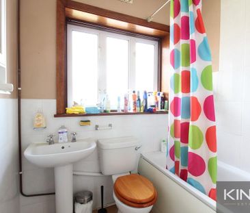 4 bedroom semi-detached house to rent - Photo 6