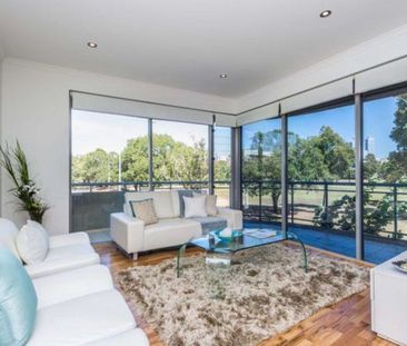 East Perth - Photo 1