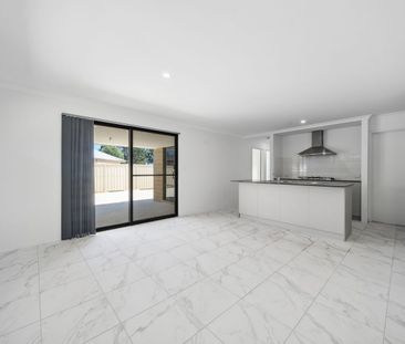 IMPRESSIVE BRAND NEW 3X2 REPRESENTS GREAT VALUE - Photo 6