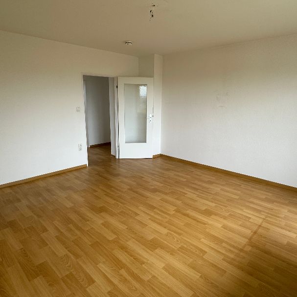 Großzügige 4-Zimmer-Wohnung mit Weitblick - Photo 1